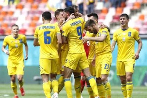 23 giờ ngày 21-6, Ukraine – Áo: Bóng đá an toàn hay cống hiến?