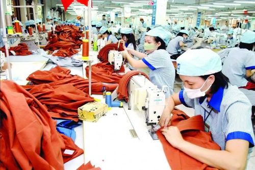 'Chỉ nhìn tăng trưởng GDP, đâu thấy hết sự khó khăn của doanh nghiệp'