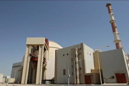 Iran đóng cửa khẩn cấp một nhà máy điện hạt nhân