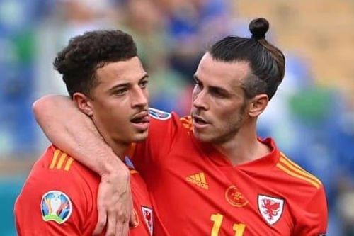 Hậu vệ xứ Wales lập cột mốc đáng quên tại EURO