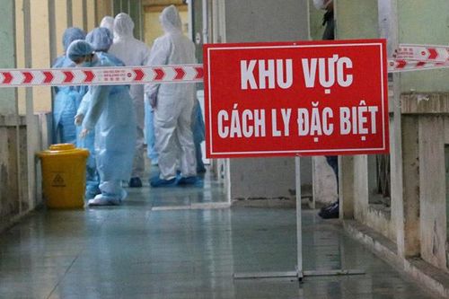 Thanh niên đang chạy xe từ TP.HCM về Trà Vinh nhận tin mắc Covid-19