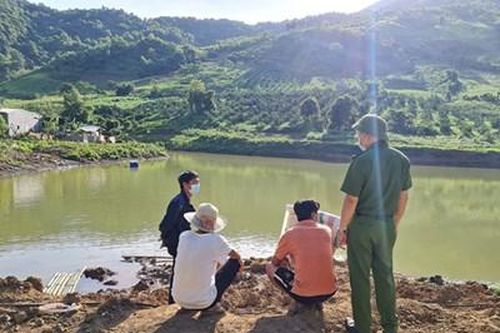 Nửa đêm rủ nhau uống bia, tắm đập nước, một người mất tích