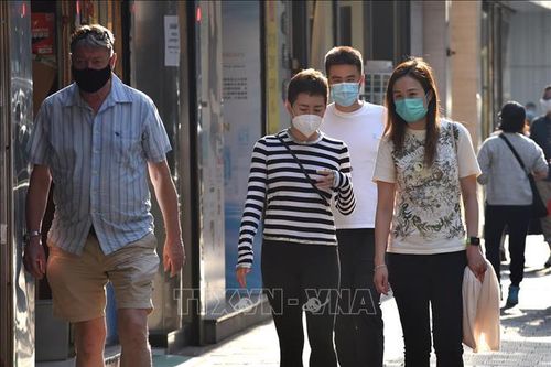Hong Kong giảm thời gian cách ly đối với người đã tiêm phòng