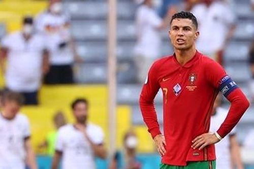 Kỷ lục gia Ronaldo và sự nghiệt ngã của bóng đá hiện đại