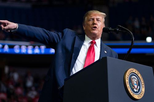 Ông Trump từng đề nghị chuyển người Mỹ mắc Covid-19 đến Guantánamo