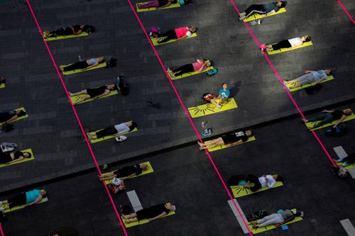 Ấn Độ ăn mừng ngày yoga sau cơn ác mộng Covid-19