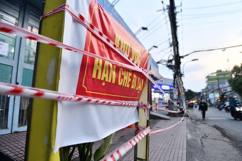 TP.HCM phong tỏa tạm thời một tòa nhà chung cư Tecco Linh Đông