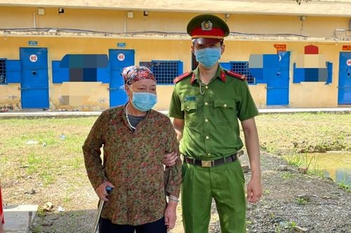 Đắk Nông: Bắt cụ bà 80 tuổi sau hơn 20 năm trốn truy nã đặc biệt vì giết người