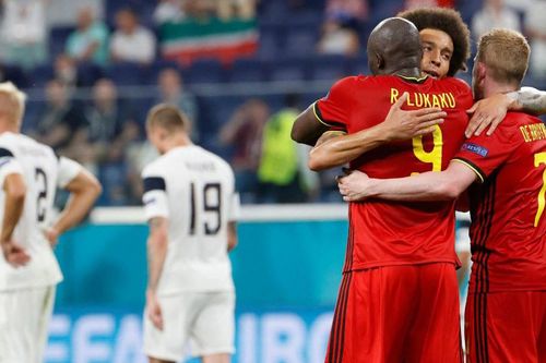 Lukaku lập công, Bỉ tặng quà Đan Mạch