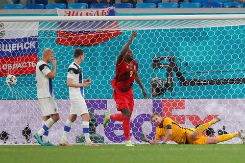 Video Phần Lan 0-2 Bỉ: Người hùng Lukaku