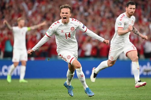 Xác định được 11 đội tuyển góp mặt tại vòng 1/8 EURO 2020