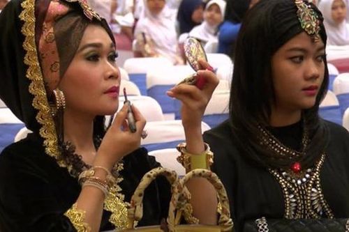 Ngân sách thâm hụt nặng vì Covid-19, Indonesia tính tăng thuế thu nhập với giới siêu giàu