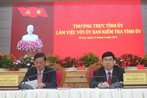 Thường trực Tỉnh ủy làm việc với UBKT Tỉnh ủy