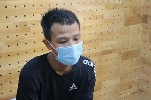 Cặp vợ chồng cho công nhân vay lãi suất 'cắt cổ', giữ thẻ ngân hàng để lấy lãi