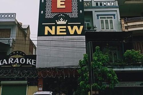 Hải Phòng: Bất chấp lệnh cấm, 1 quán karaoke bị thu hồi giấy phép hoạt động
