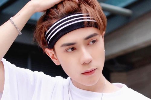 Chủ nhân ca khúc Việt đang nổi tiếng tại Trung Quốc, Thái Lan