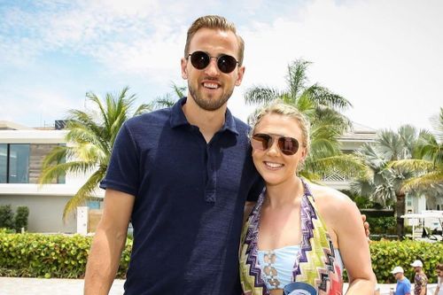 Cầu thủ Harry Kane ngoài đời ăn mặc thế nào?