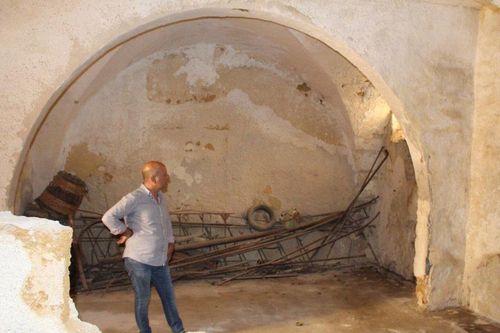 Rủi ro khi sống trong nhà siêu rẻ ở Italy