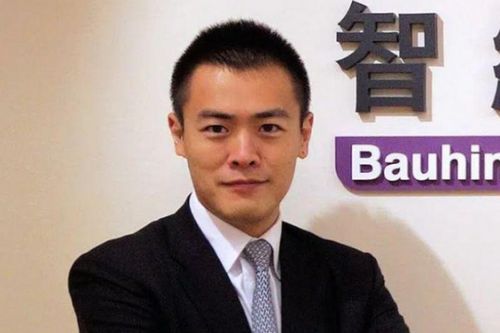 Chàng trai bỏ vạch đích đi làm thuê, trở thành chủ tịch công ty tỷ USD