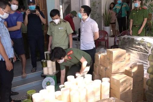 Quảng Bình: Bắt giữ gần 1 tấn mỹ phẩm không rõ nguồn gốc