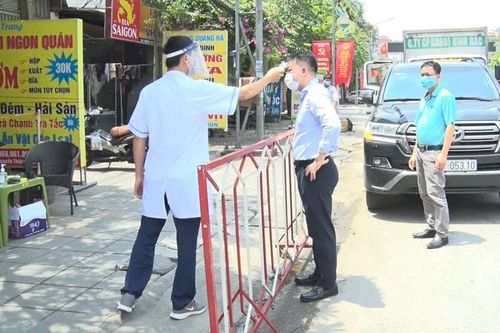 Hưng Yên thêm 2 bệnh nhân Covid-19 liên quan đến tiệm cắt tóc gội đầu