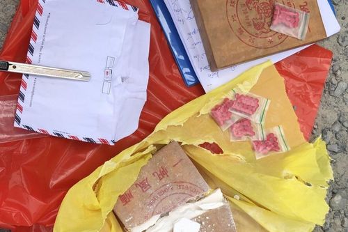 Cà Mau: Bắt quả tang đối tượng vận chuyển số lượng lớn ma túy