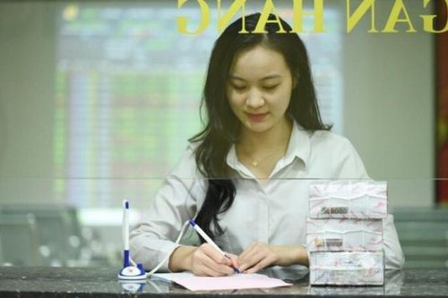 'Tăng trưởng nóng của thị trường chứng khoán Việt Nam hiện nay là có vấn đề'