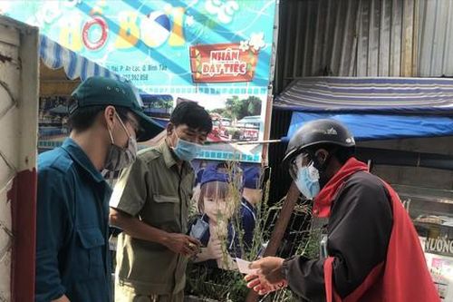 Chuyện kể từ khu vực phong tỏa 56.000 dân ở TPHCM