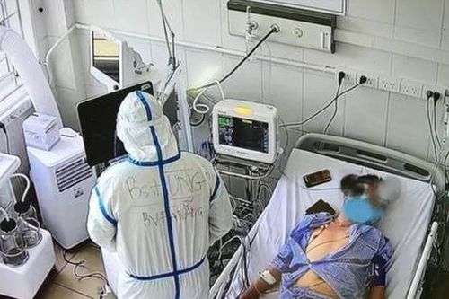 Gần 200 ca COVID-19 nặng, nguy kịch