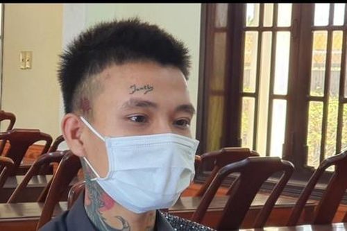 Vô cớ tấn công nhiều người vì nghĩ bị 'nhìn đểu'