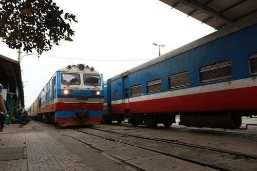 Tổng công ty Đường sắt xin vay 800 tỷ để hoạt động cầm cự