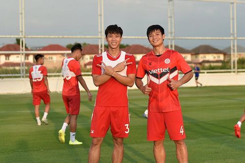 Sao tuyển Việt Nam tập sung cùng Viettel tại Thái Lan