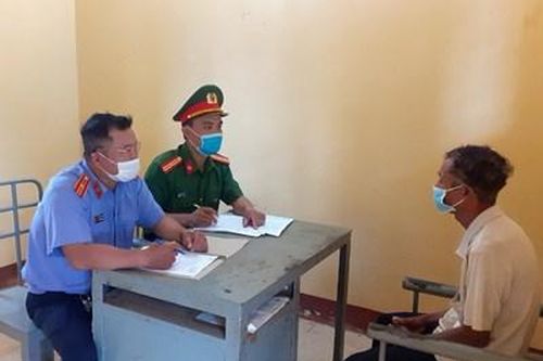 Phê chuẩn bắt tạm giam đối tượng 68 tuổi giở trò với cháu ngoại