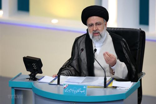 Dịch COVID-19: Tổng thống đắc cử Iran ưu tiên chiến dịch tiêm chủng