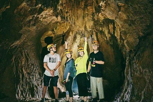 Tuyệt tác thạch nhũ trong hang Chà Lòi