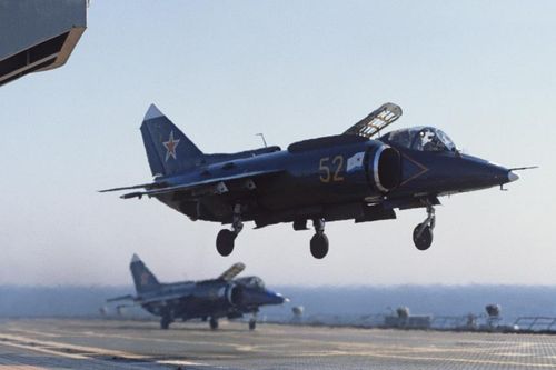 Yak-38, loại tiêm kích hạm đi trước thời đại của Liên Xô