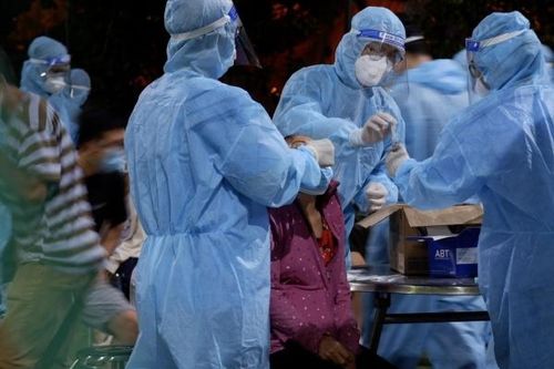 Lấy mẫu toàn quận Bình Tân, chặn 'đầu nguồn' lây dịch bệnh