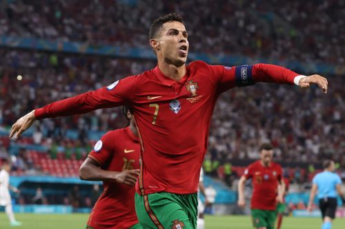 16 đội vượt qua vòng bảng Euro 2020