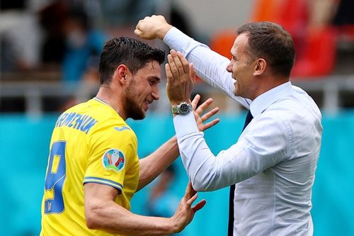 Ukraine lách qua cửa hẹp để vào vòng 1/8 Euro 2020