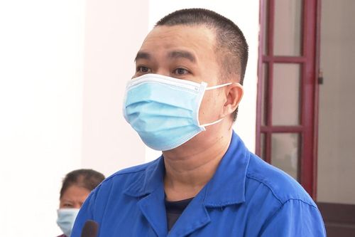 Lĩnh 4 năm tù vì trộm ngoại tệ của người thân