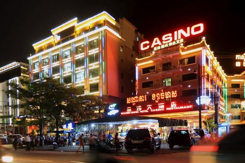 Việt Nam đang làm rõ thông tin công dân bị lừa sang Campuchia làm việc