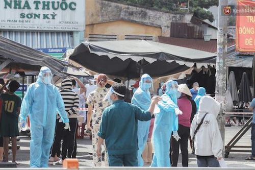 NÓNG: TP Hồ Chí Minh tìm người đến 18 địa điểm ở Tân Phú do liên quan Covid-19