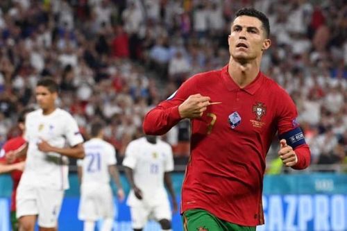 EURO 2020: Ronaldo san bằng kỷ lục ghi bàn nhiều nhất lịch sử cho đội tuyển quốc gia