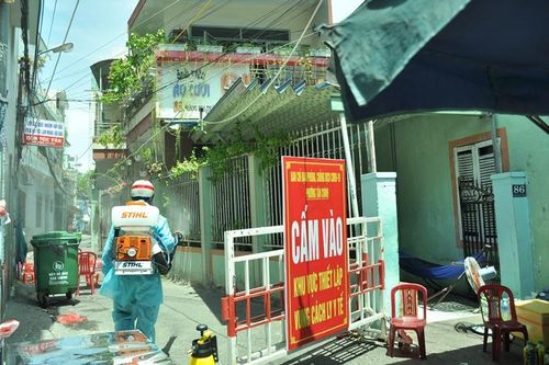 Nhân viên nấu ăn tại Công ty Dệt may Hòa Thọ mắc Covid-19