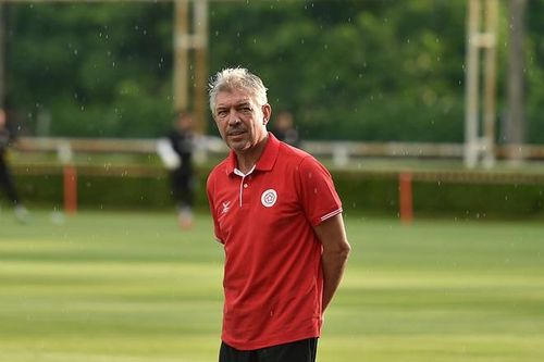 CLB Viettel 'giáng chức' HLV Trương Việt Hoàng tại AFC Champions League 2021