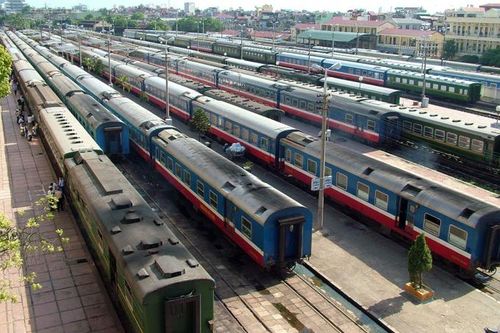 Tiếp tục tạm dừng chạy các đôi tàu khu đoạn phía Nam trong tháng 7