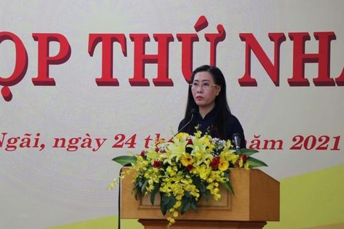 Bà Bùi Thị Quỳnh Vân tiếp tục được bầu làm Chủ tịch HĐND tỉnh Quảng Ngãi