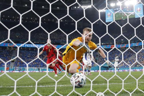 Euro 2020 lập kỷ lục về số lần 'đốt lưới nhà'