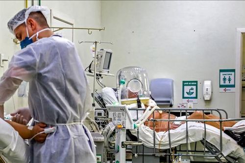 Brazil thêm trên 115.200 ca mắc, 2.343 ca tử vong do COVID-19