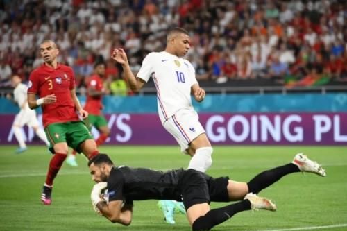 Bồ Đào Nha - Pháp: Ronaldo vs Benzema đều có cú đúp, hai đội dắt tay nhau vào vòng 1/8 | EURO 2020